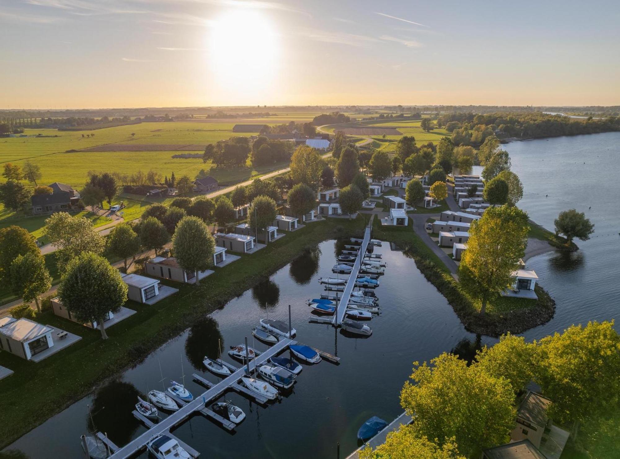 Marinapark Bad Nederrijn Hotel Maurik Eksteriør billede